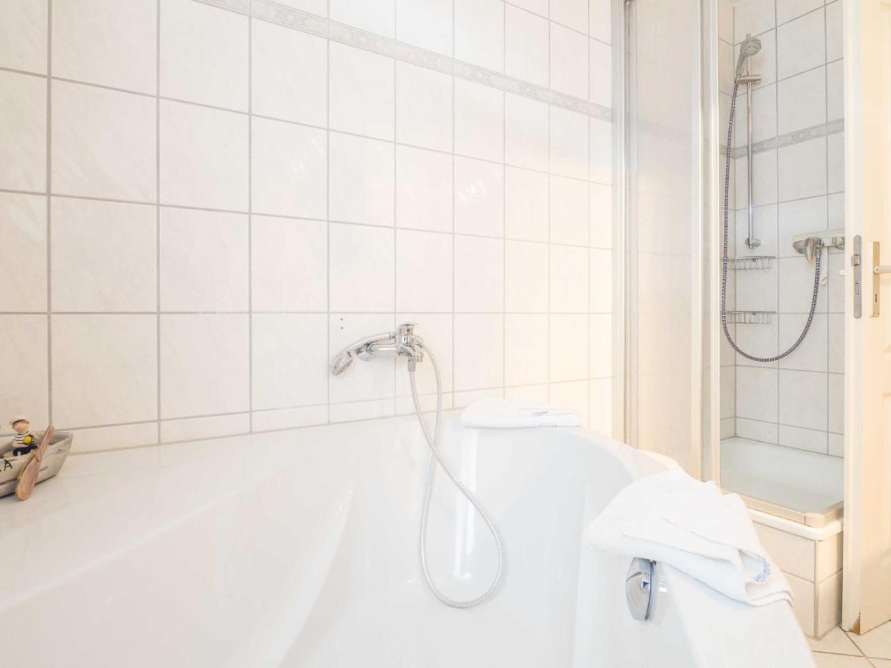 Ferienwohnung Naurulokki Baabe Ngoại thất bức ảnh